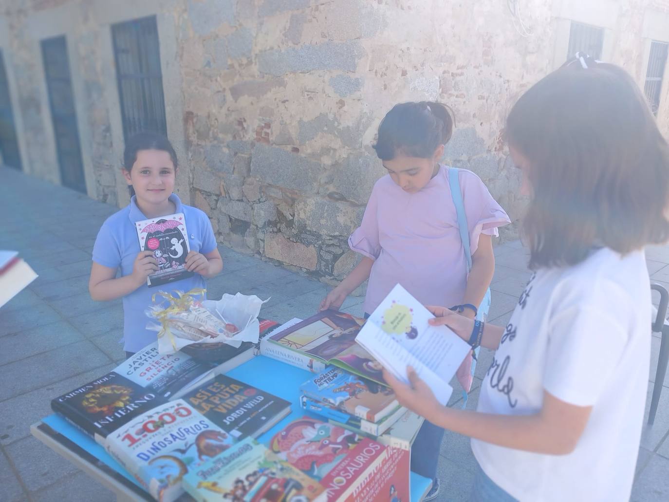 Los vecinos celebraron el Día del Libro en la calle