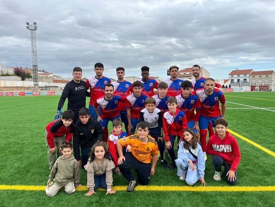 El CD Quintana se impone con autoridad al Miajadas CF para avanzar de ronda
