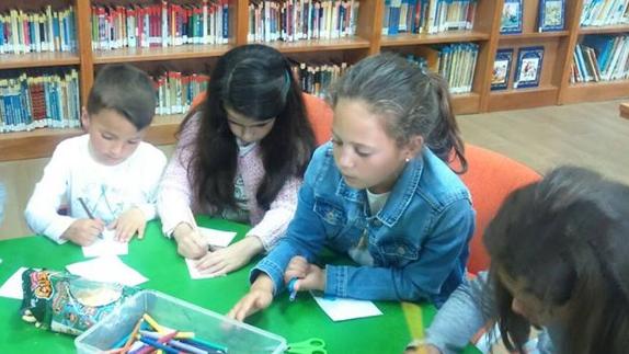 La biblioteca celebra el Día del Libro con los más pequeños