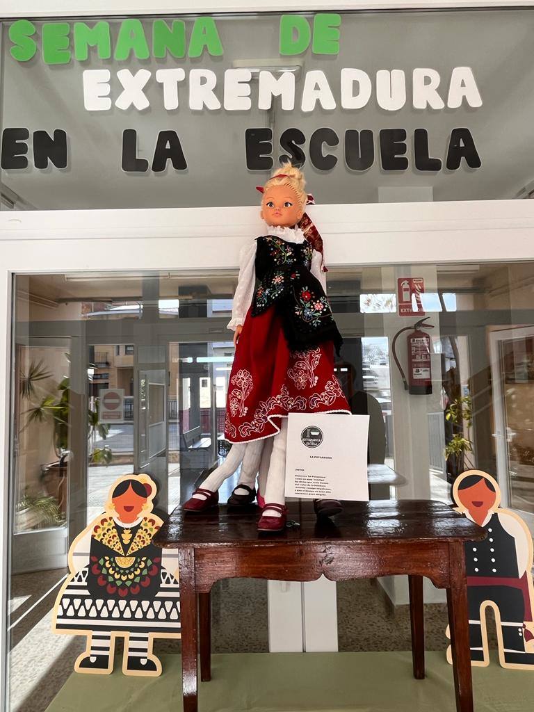 Semana de Extremadura en la escuela «La Patarrona» 