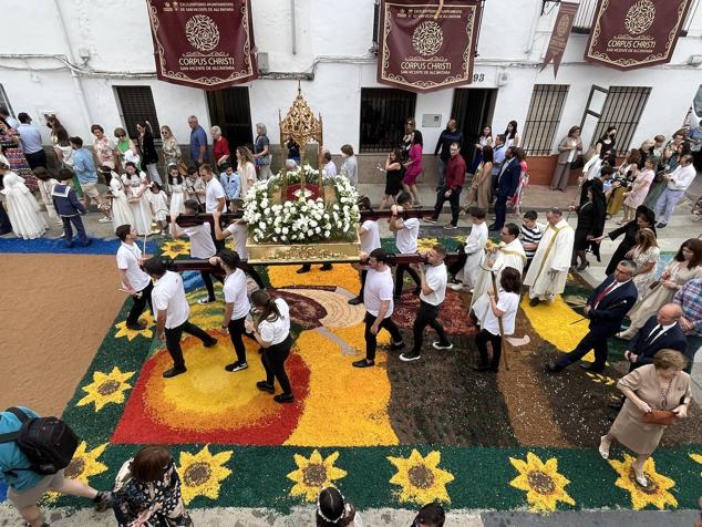 Fotos: San Vicente de Alcántara celebra el Corpus Christi