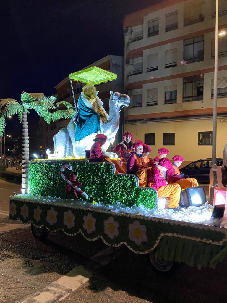 Fotos: Melchor, Gaspar y Baltasar dejaron su magia en San Vicente de Alcántara