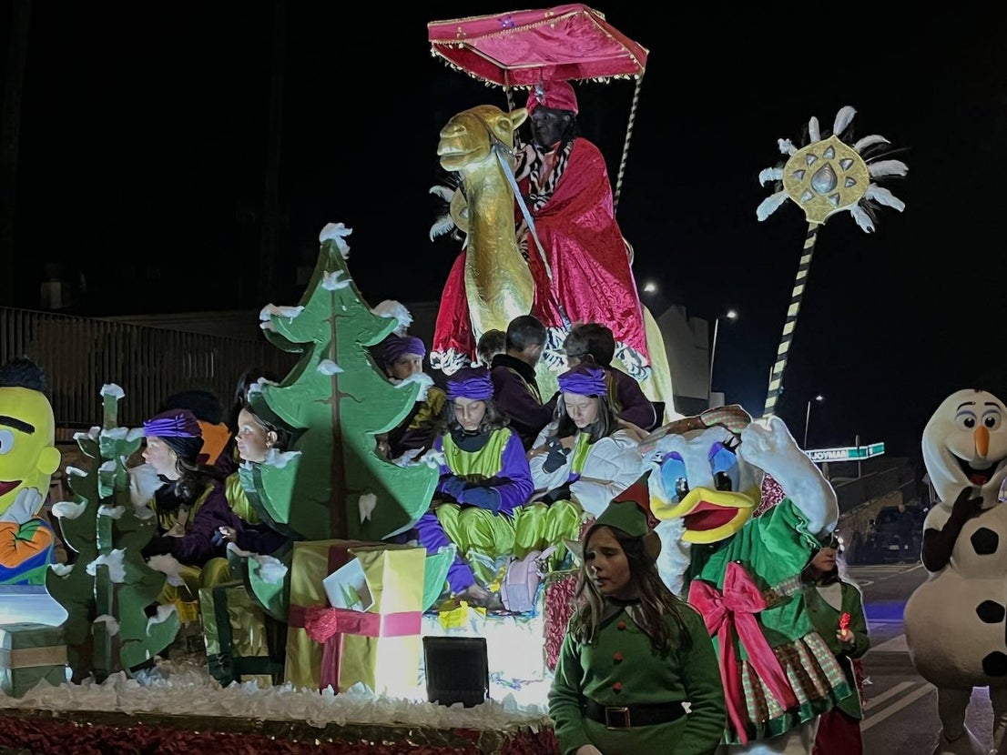San Vicente recibe la visita de los Reyes Magos (II)