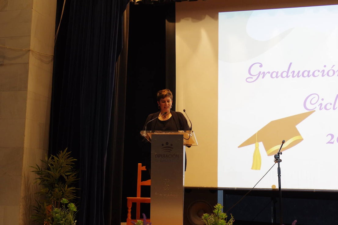Graduados los alumnos de bachillerato y ciclo del instituto Joaquín Sama (II)
