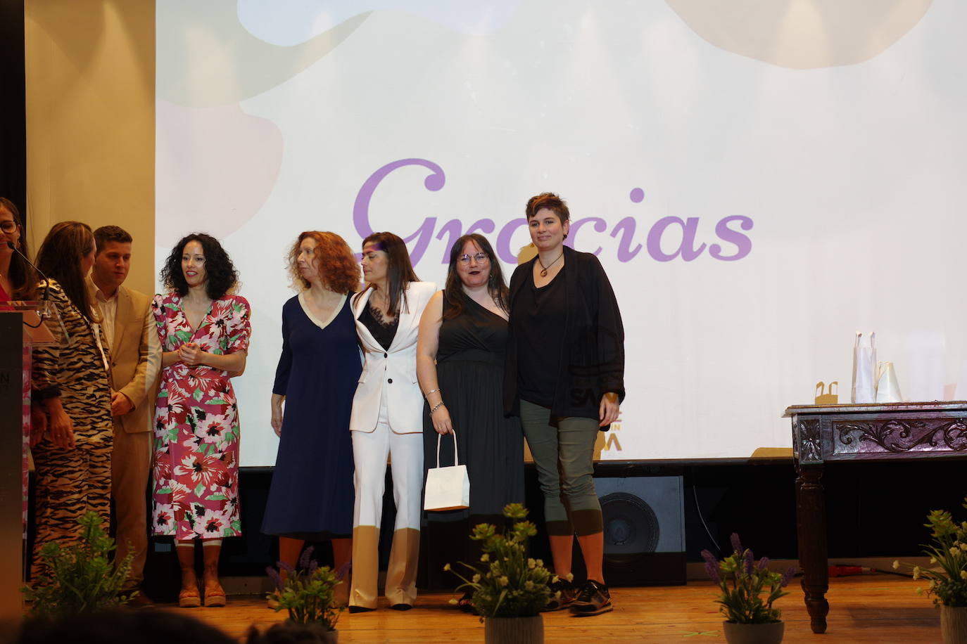 Graduados los alumnos de bachillerato y ciclo del instituto Joaquín Sama