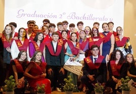 Graduados los alumnos de bachillerato y ciclo del instituto Joaquín Sama