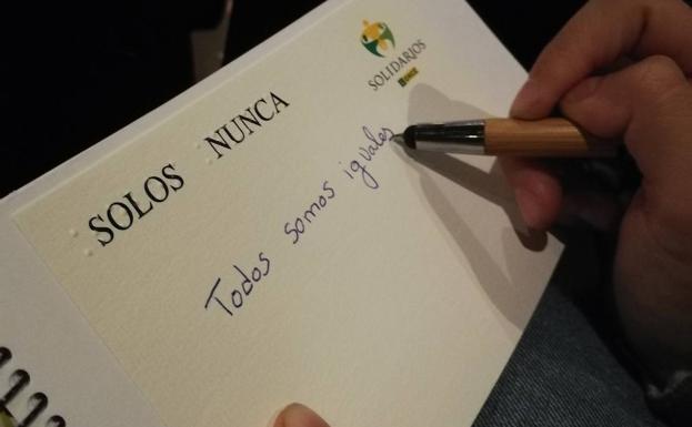 Mensaje de un asistente a la gala.