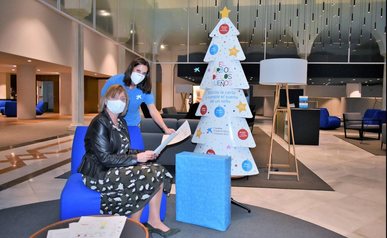 CaixaBank pone en marcha su iniciativa 'El árbol de los sueños' en Extremadura