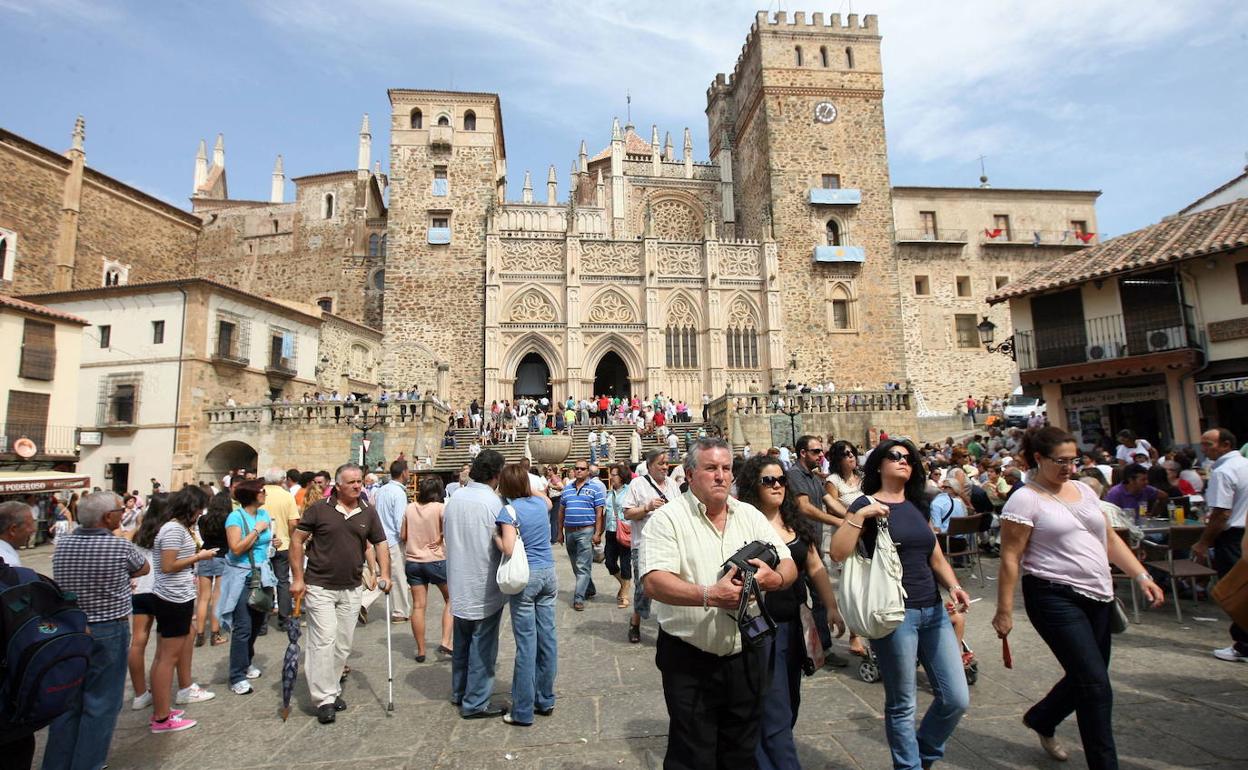 Voluntarios de la AECC comienzan hoy el camino a Guadalupe para recaudar fondos contra el cáncer