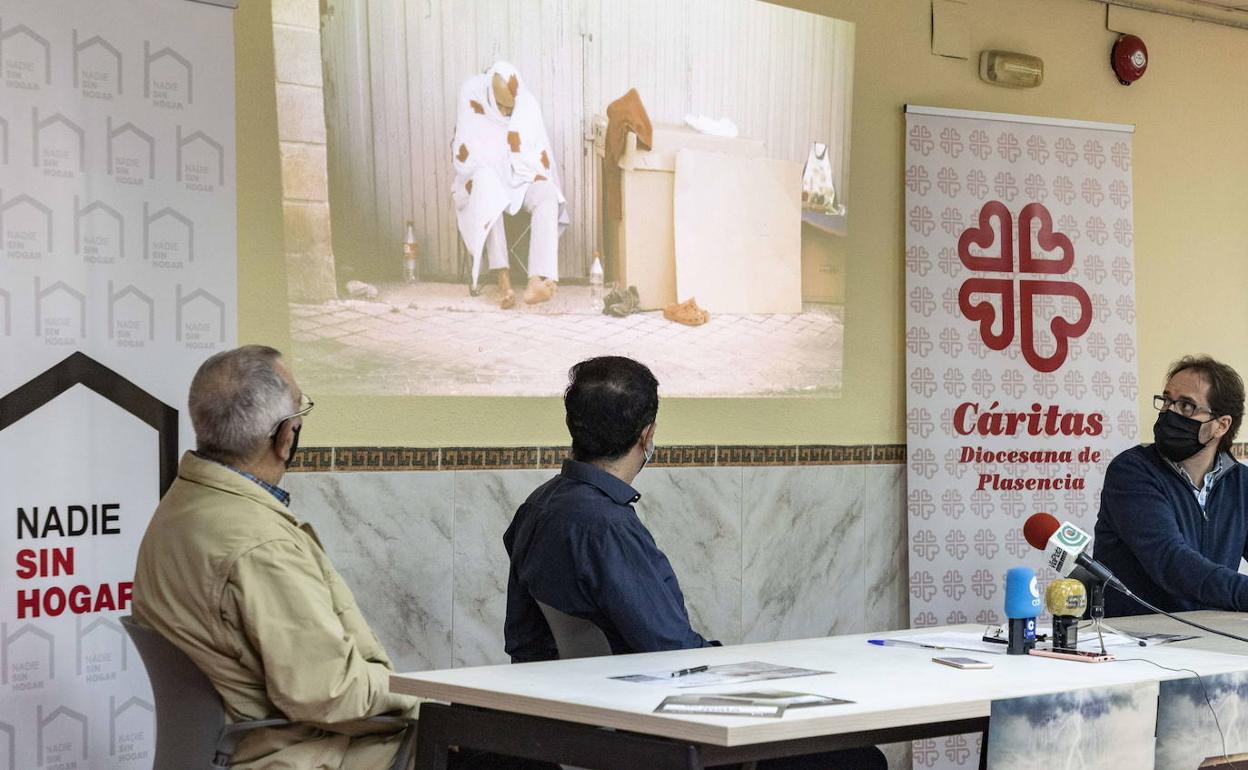 Foto de archivo de la diócesis placentina de Cáritas durante una presentación