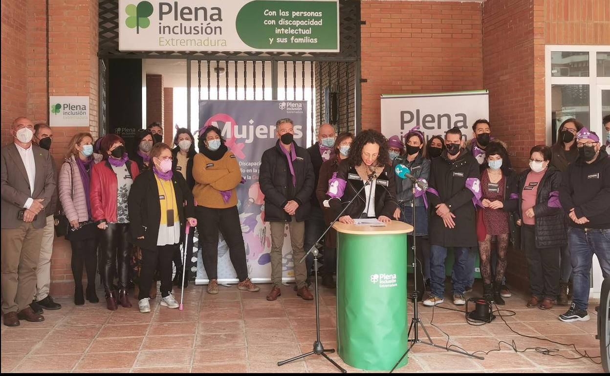 Más de 500 mujeres de Plena inclusión Extremadura reivindican sus oportunidades en el 8M