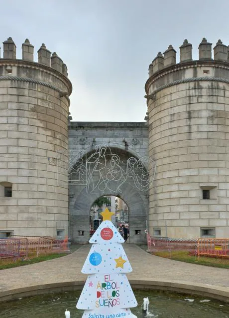 Imagen - 'El Árbol de los Sueños' en Puerta de Palmas en Badajoz. HOY