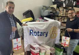Rotary Cáceres San Jorge entrega calzado infantil a Red Madre y la Casa de la Mujer