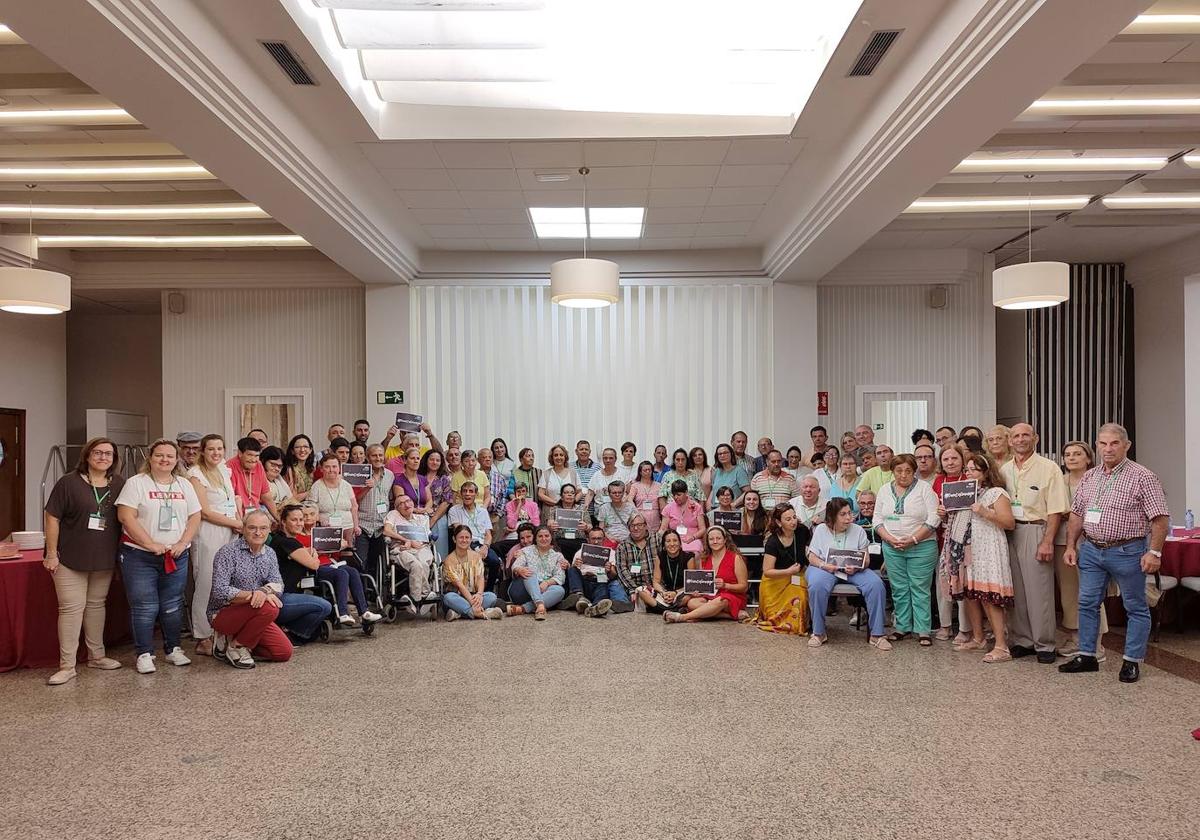 Plena inclusión Extremadura celebra el segundo Encuentro de Personas Mayores con discapacidad