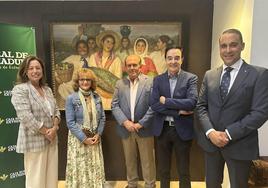 María Navarro, responsable del FEP de Caja Rural de Extremadura, Eva Calvo, vicepresidenta de Cocemfe, Urbano Caballo, presidente de Caja Rural de Extremadura, Jesús Gumiel, presidente de Cocemfe Badajoz y Juan Palacios, director general de Caja Rural de Extremadura.