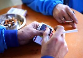 La Asociación Española contra el Cáncer en Badajoz reclama más espacios sin humo