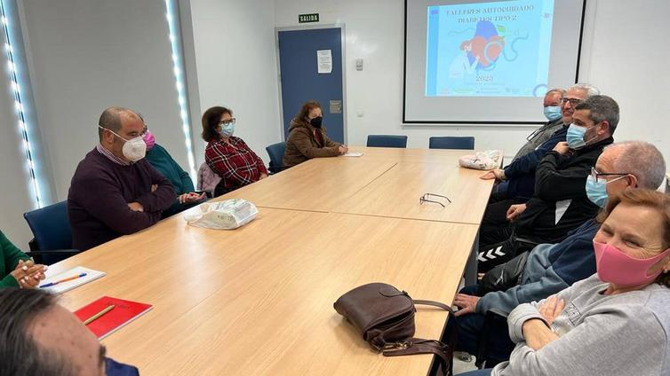 Fadex desarrolla talleres de gestión y autocuidado para personas con diabetes tipo 2 en Extremadura
