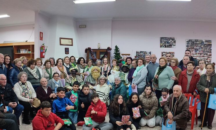 El OAR de Badajoz elige el Hogar de Mayores de Guareña para desarrollar su programa 'Navidad Solidaria'