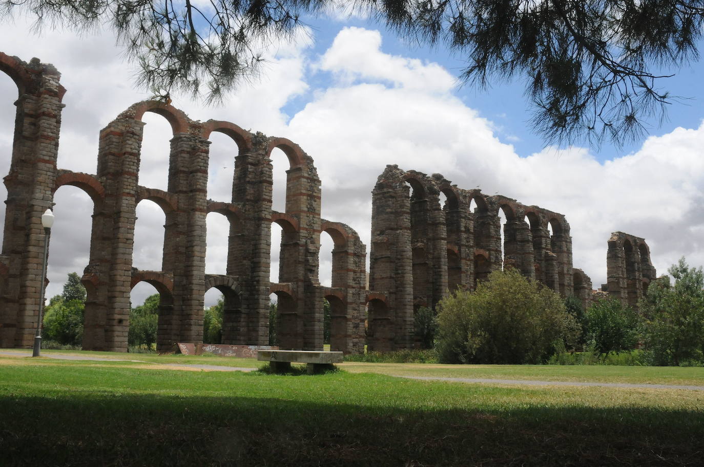La ruta cabara en el Acueducto de los Milagros. 