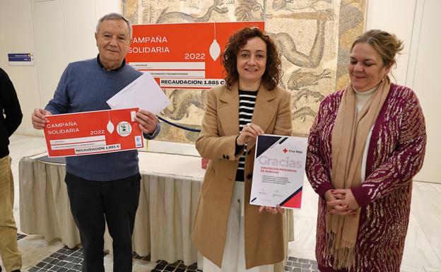 La Diputación de Badajoz entrega a Cruz Roja el importe recaudado con la campaña &#039;un paseo saludable y solidario&#039;
