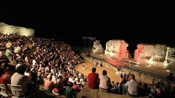 El Festival de Mérida en Regina ofrecerá teatro inclusivo, musical y de comedia