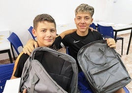 Además del material, CaixaProinfancia ofrece también apoyo socioeducativo.