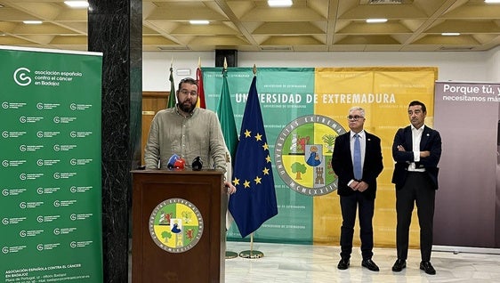 El investigador Javier González participa en un proyecto nacional para mejorar la supervivencia de pacientes con cáncer de hígado
