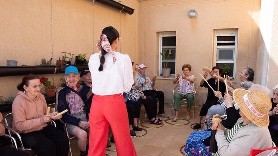 La musicoterapia llega a cuatro municipios de la provincia de la mano de la Diputación de Cáceres y la Fundación Atrio