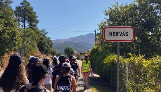Scouts de Extremadura comienzan su campamento de verano con más ayuda a la infancia y juventud