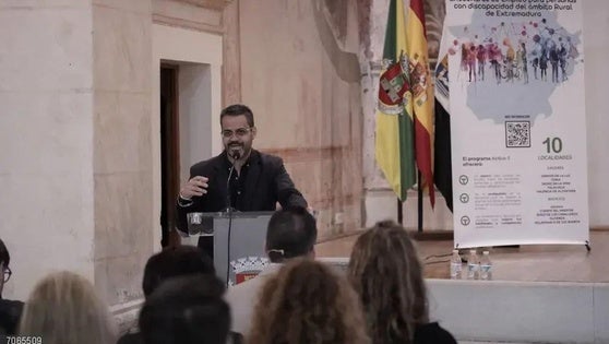 Más de 70 personas con discapacidad participan en una jornada de formación de Fundación ONCE en Olivenza