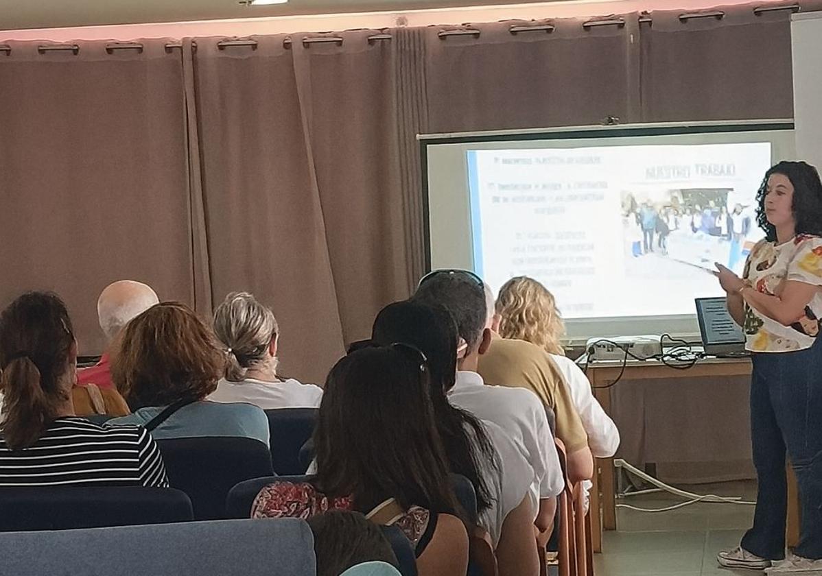 Celebración de uno de los talleres enmarcados en la iniciativa de Aunex.