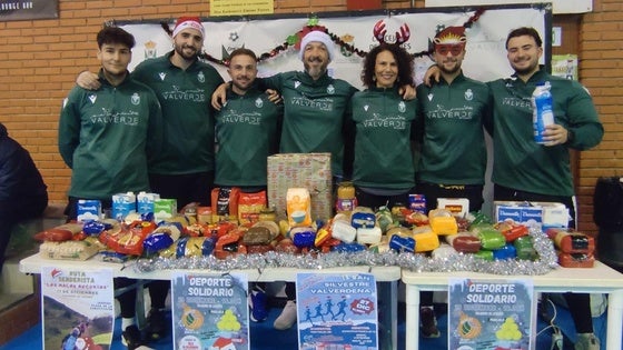 El deporte valverdeño recauda unos 300 kilos de alimentos durante las Navidades