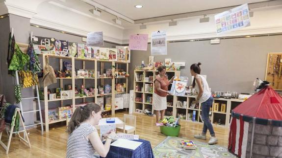 La charla-coloqui se celebrará en el Espacio Solidario Anúmbara.