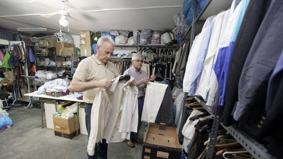 Almacén de ropa de Cáritas.