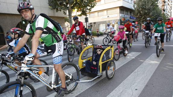 Marcha ciclista a favor de Alcer para concienciar sobre la donación de órganos.