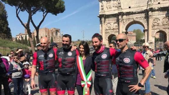 Rovira pedaleó hasta Roma en 2017 para concienciar sobre el Rett.