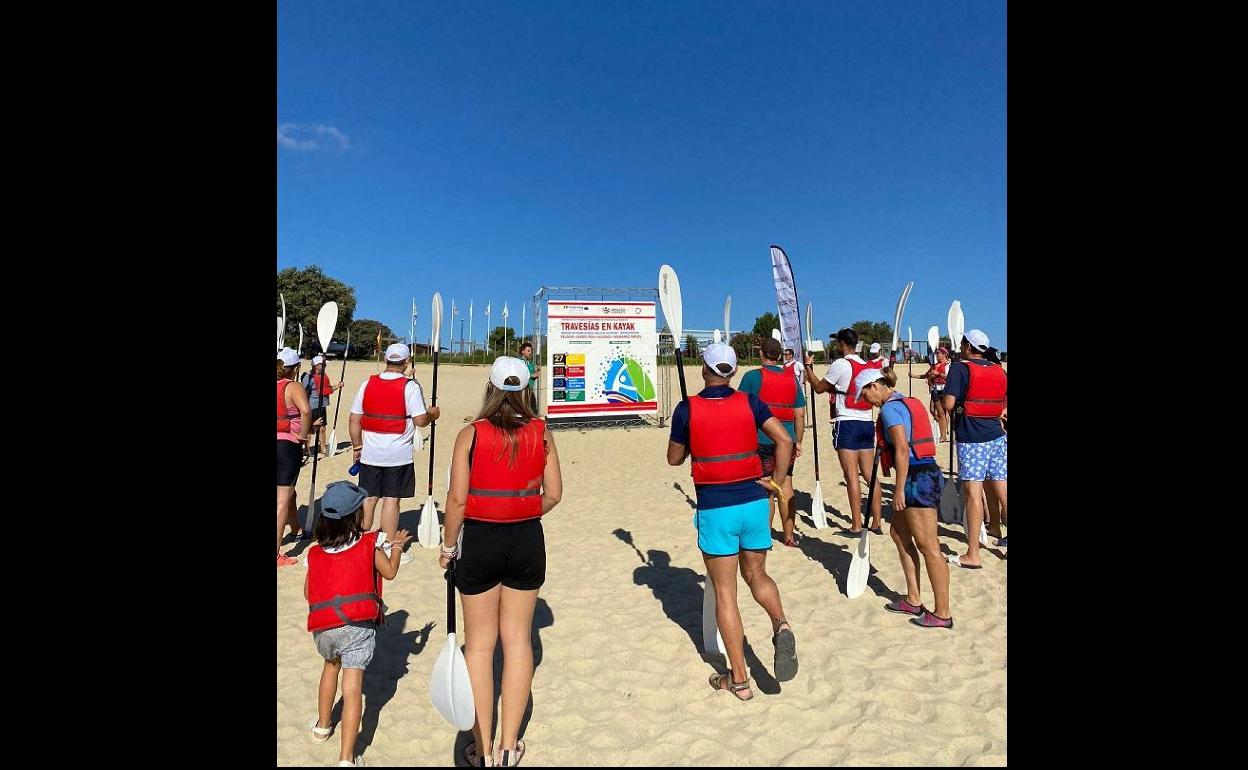 Una de las actividades ha sido una travesía en kayak. 
