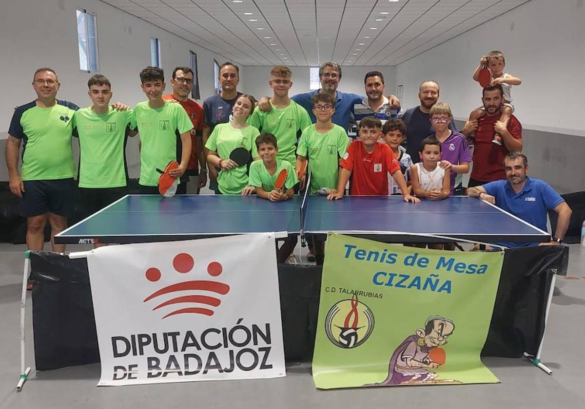 24 participantes compitieron en el tradicional Torneo de Tenis de Mesa de Talarrubias