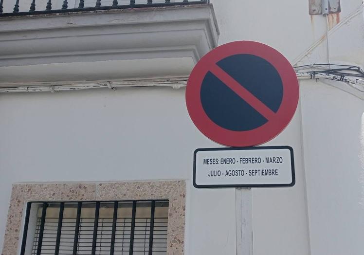 Imagen principal - Nueva señalización en la Calle Colón