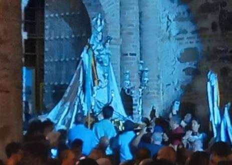 Imagen secundaria 1 - Traslado de la Virgen Coronada.