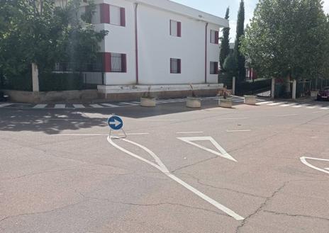 Imagen secundaria 1 - Nuevas señalizaciones durante las entradas y salidas del cole