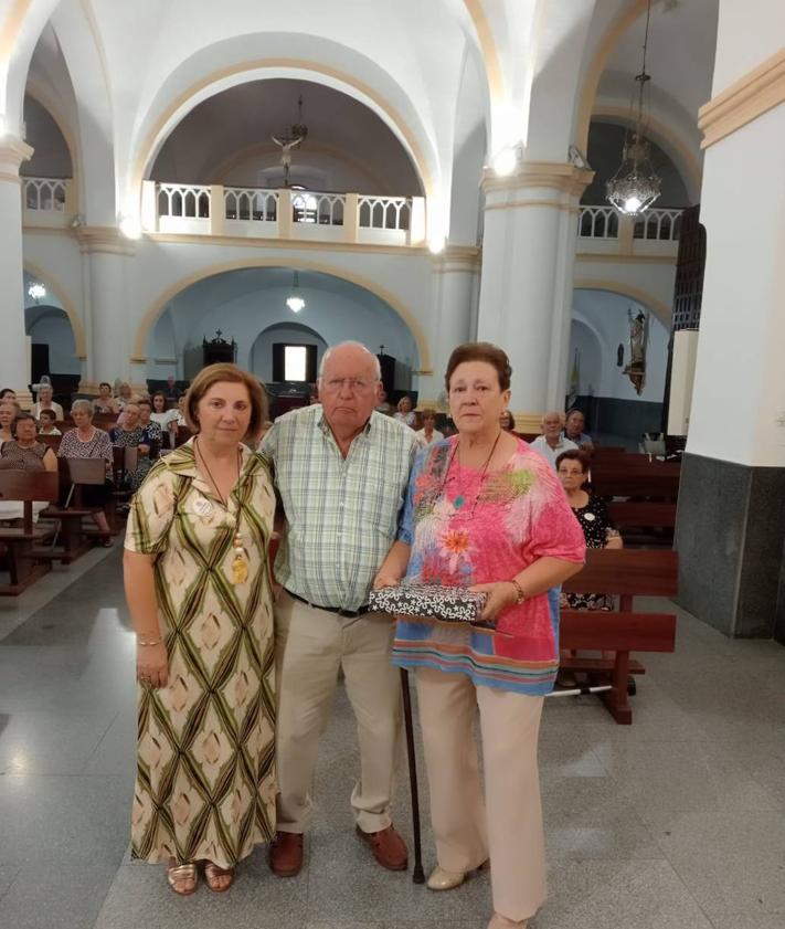 Imagen secundaria 2 - María José Guillo, nueva directora de Cáritas Talarrubias