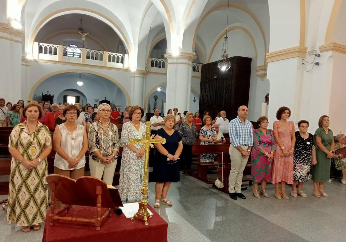 Imagen principal - María José Guillo, nueva directora de Cáritas Talarrubias