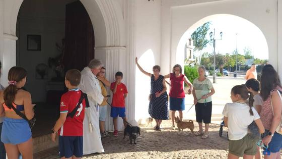 Talarrubias celebró el día de los animales con una bendición