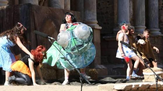 Párodos Teatro se hace con dos premios del Concurso Nacional de Teatro Grecolatino juvenil