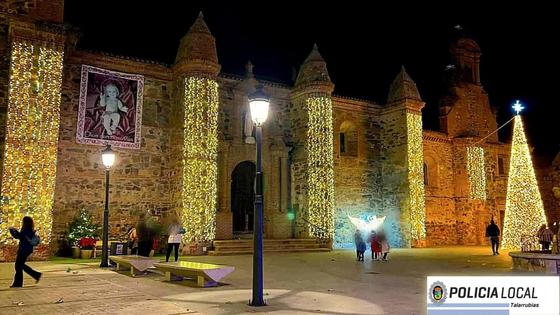 Durante el Mercado Navideño estará prohibido estacionar en la Plaza de España