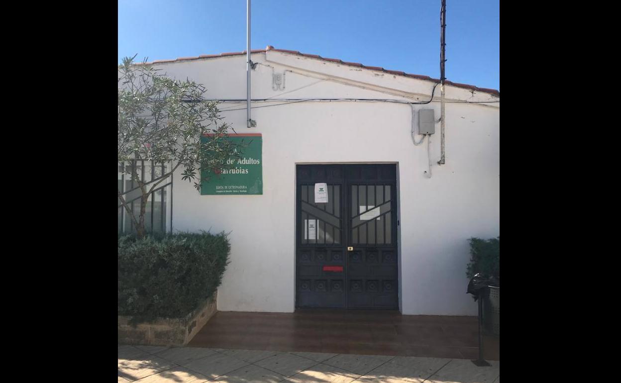 El Centro Público de Educación de Personas Adultas abre el plazo para el segundo cuatrimestre