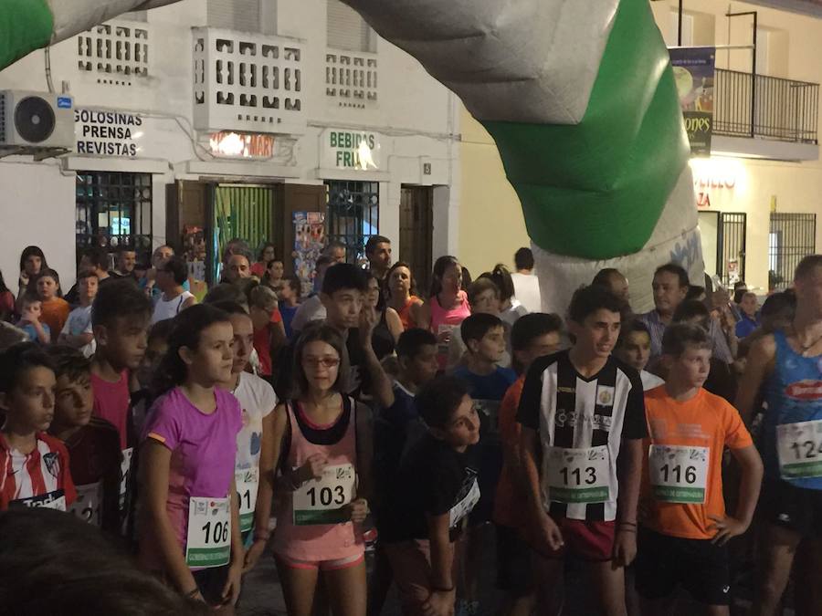 La III Milla Nocturna de Talarrubias ‘Memorial Cristian Ledesma’ congrega a un gran número de atletas