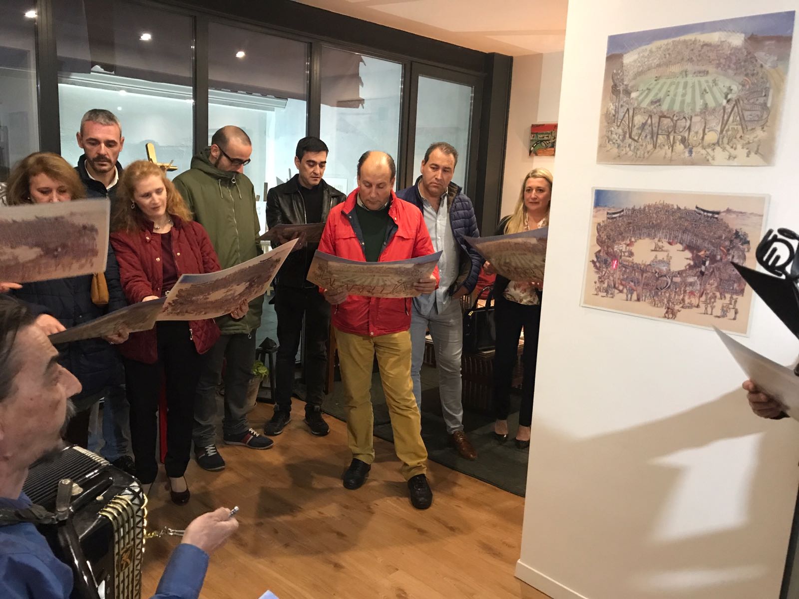 La exposición ‘Contemporánea’ reúne a diez artistas de la comarca y la provincia