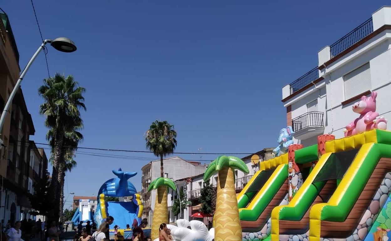Actividades acuáticas, infantiles y actuaciones musicales en la tercera jornada de las Fiestas de Agosto